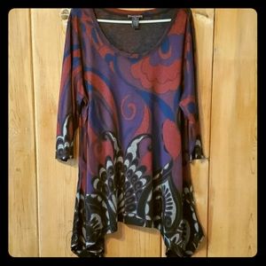 Beautiful sharkbite tunic NWOT